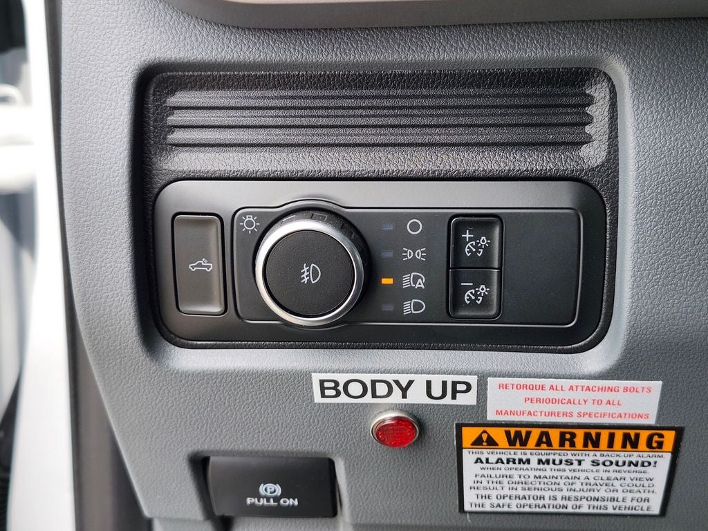 2025 Ford F-550SD XL DRW w/ 12' DynaPro LS Landscape Body