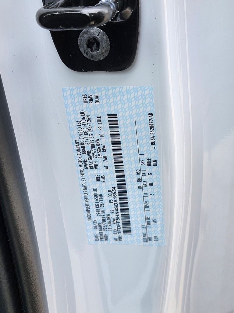 2025 Ford F-550SD XL DRW w/ 12' DynaPro LS Landscape Body