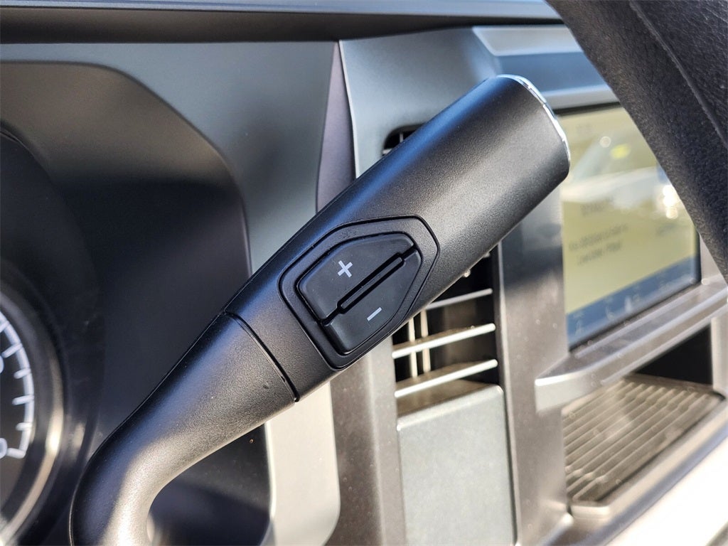 2026 Ford F-350SD XL w/ 9' Duramag Aluminum Service Body