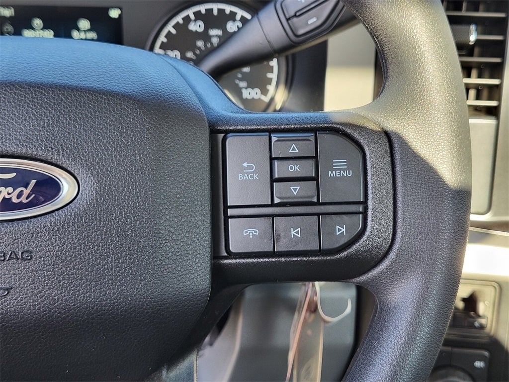 2026 Ford F-350SD XL w/ 9' Duramag Aluminum Service Body