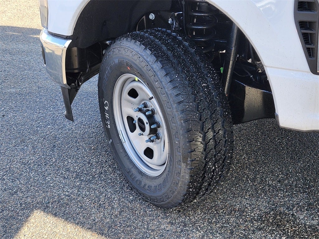 2026 Ford F-350SD XL w/ 9' Duramag Aluminum Service Body