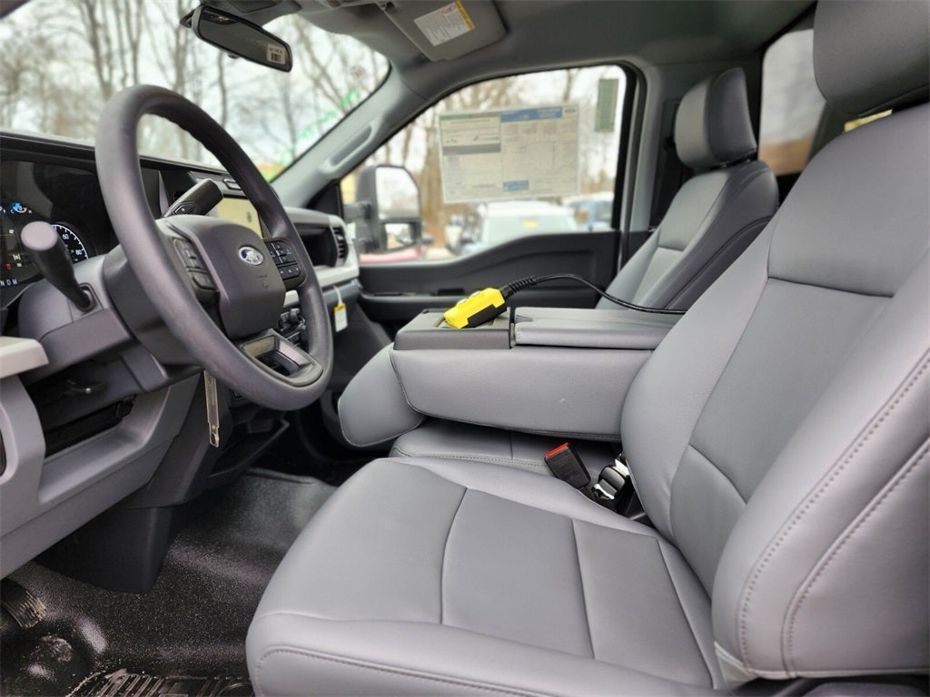 2026 Ford F-350SD XL DRW w/9' Reading Marauder 3 Dump Body