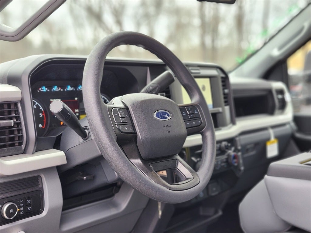 2026 Ford F-350SD XL DRW w/9' Reading Marauder 3 Dump Body