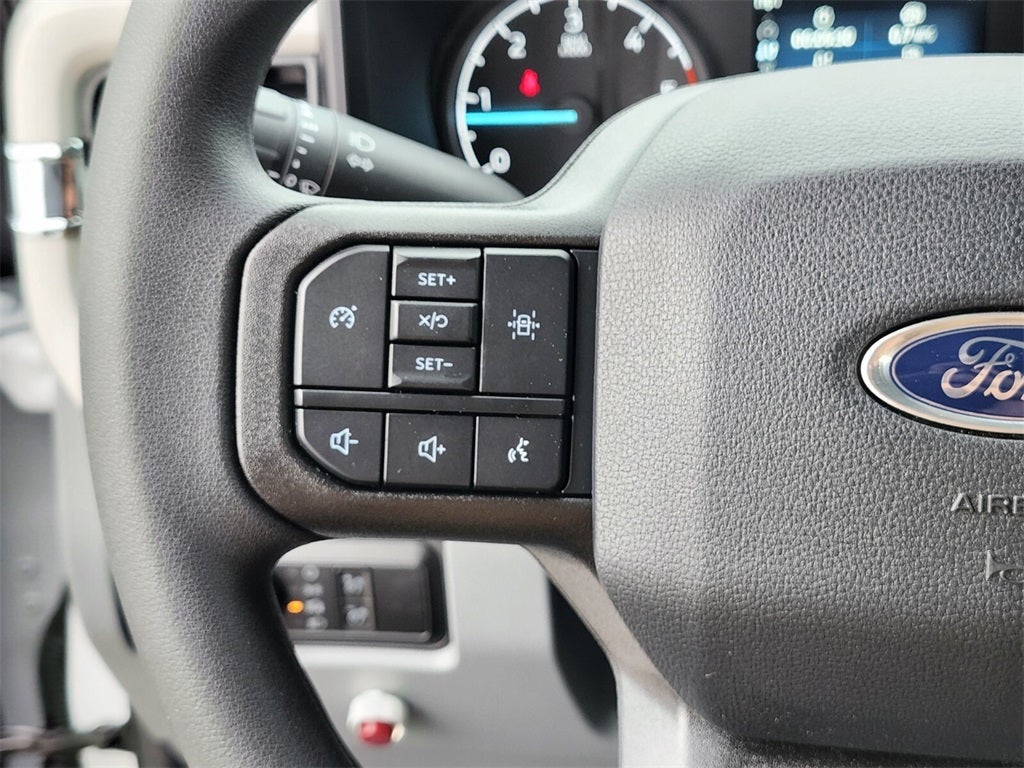 2026 Ford F-350SD XL DRW w/9' Reading Marauder 3 Dump Body