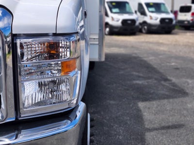 2027 Ford E-350SD Base Cutaway