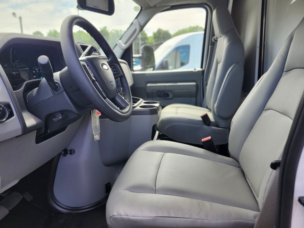 2027 Ford E-350SD Base Cutaway