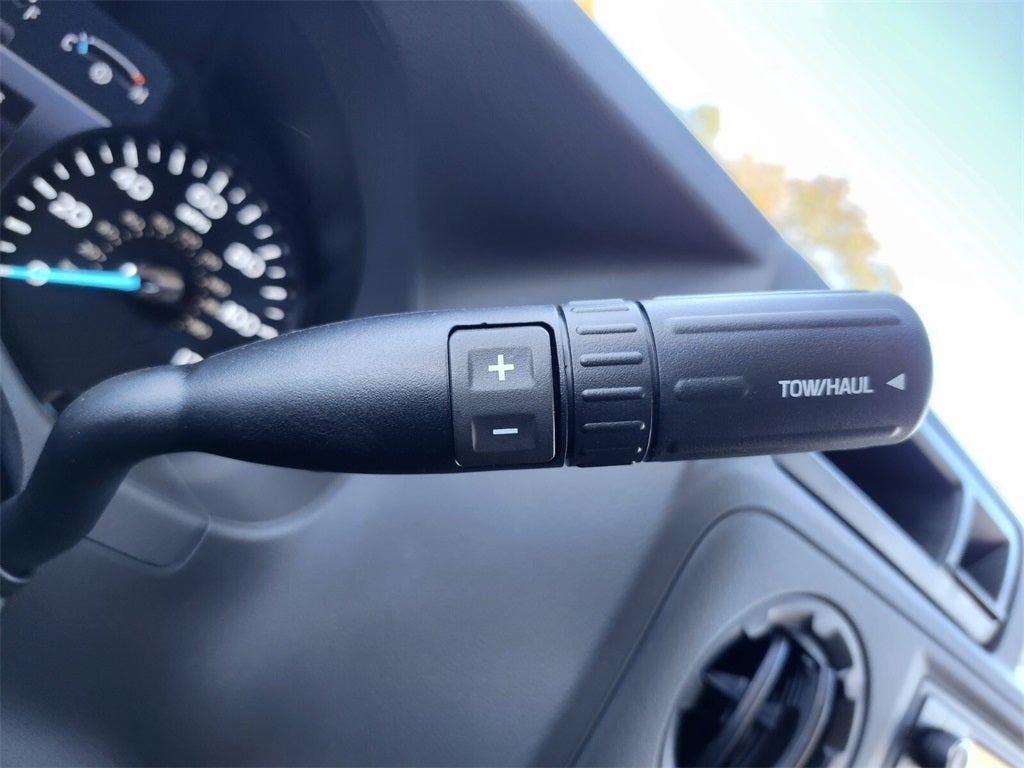 2026 Ford E-350SD w/ 11' Reading Classic Service Van Body Cutaway