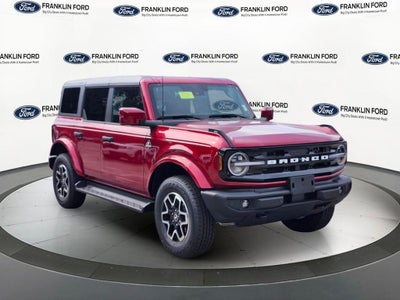 2026 Ford Bronco Outer Banks