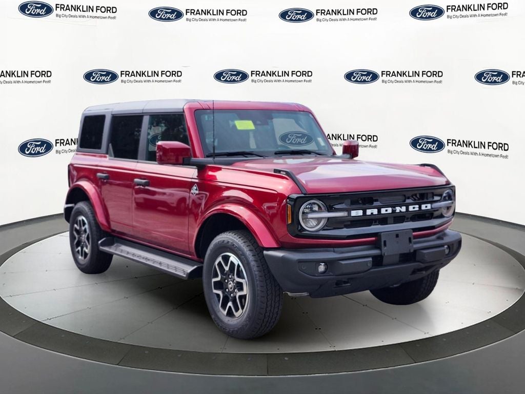 2026 Ford Bronco Outer Banks