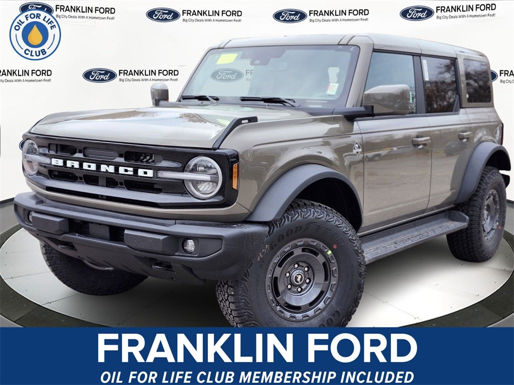 2025 Ford Bronco Outer Banks