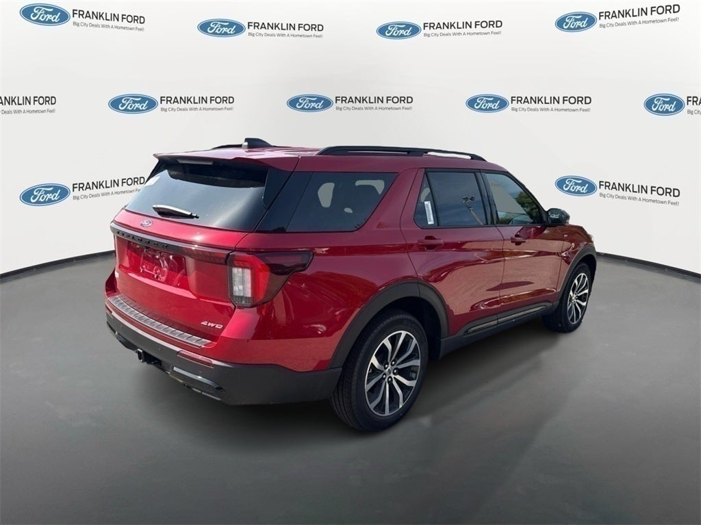 2025 Ford Explorer ST-Line