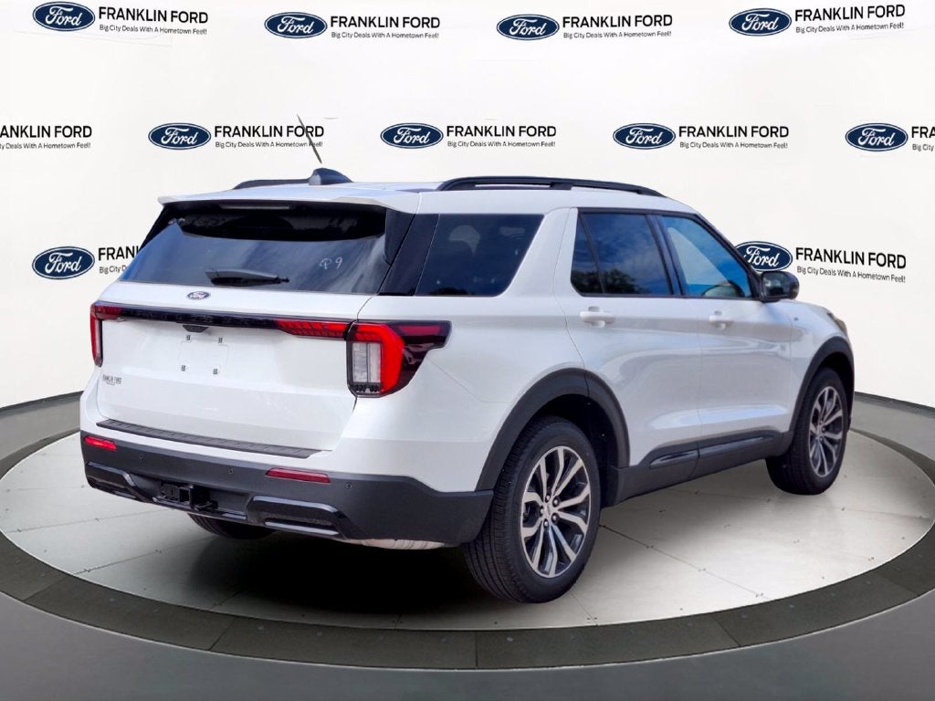2027 Ford Explorer ST-Line