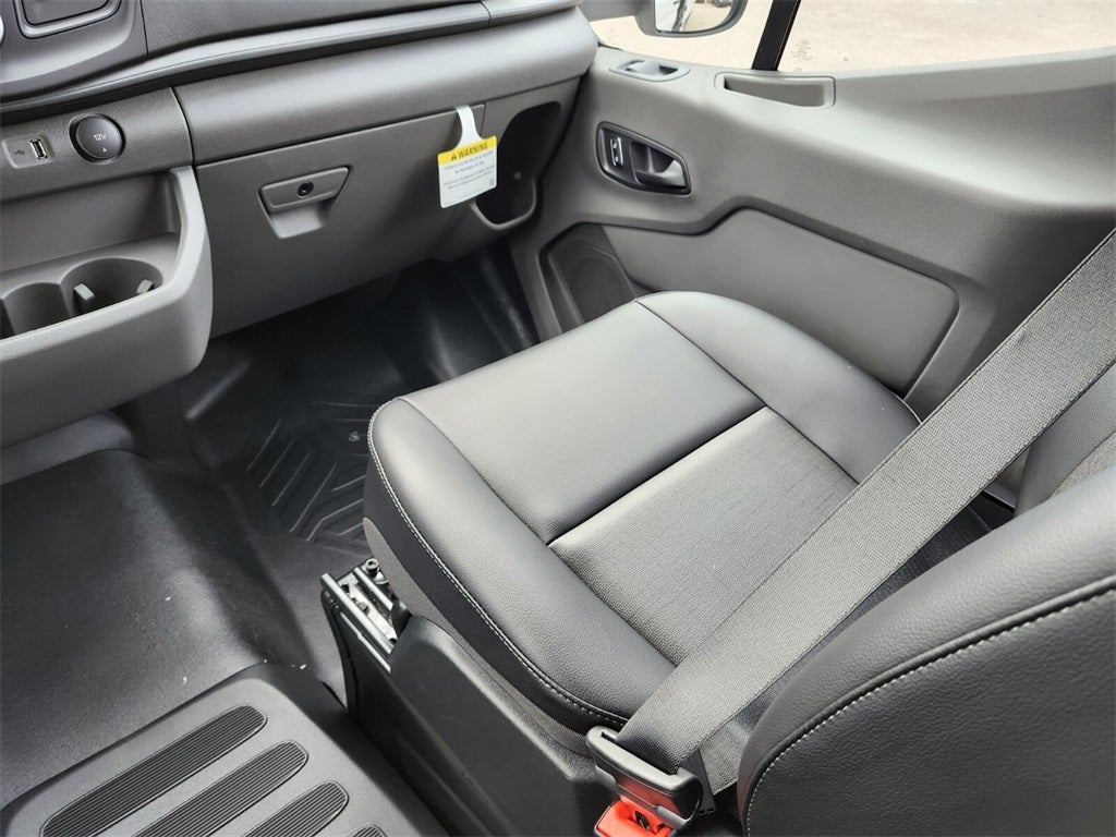 2025 Ford Transit-250 Low Roof LWB