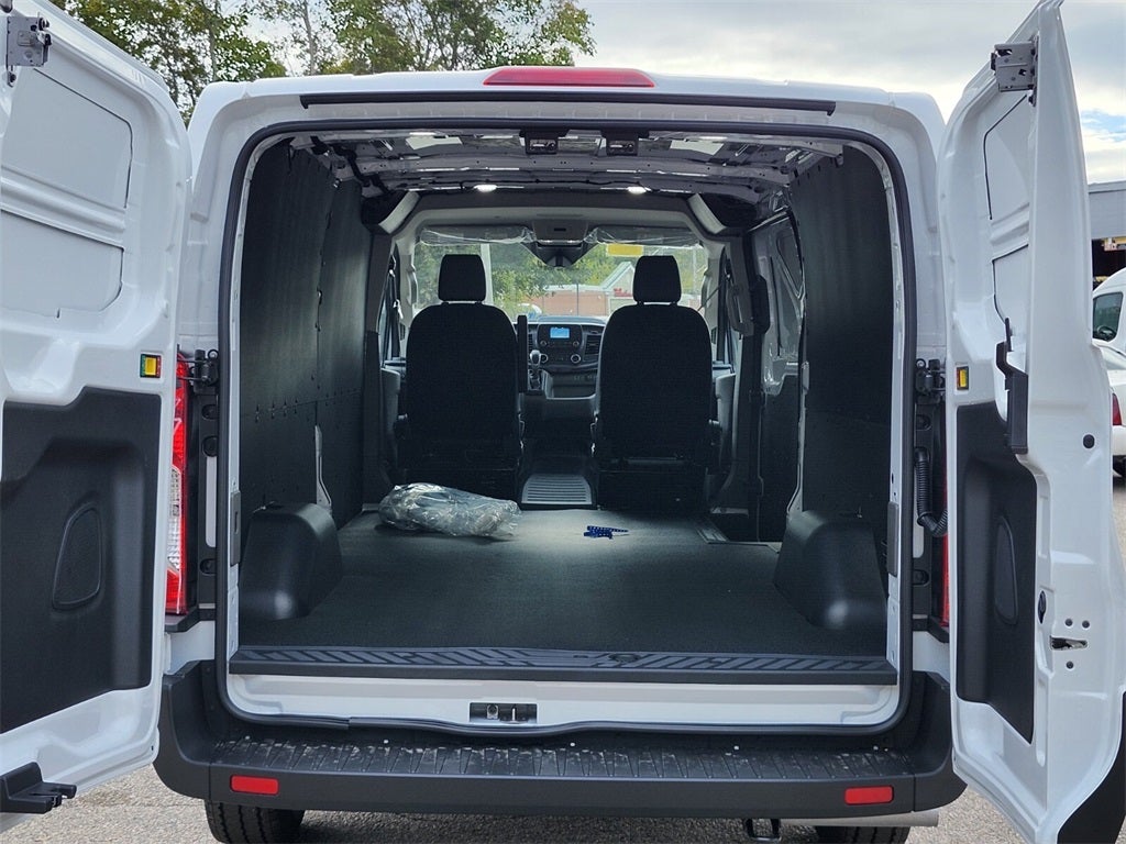 2025 Ford Transit-250 Low Roof LWB