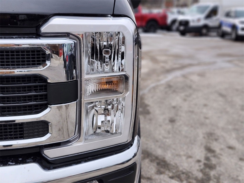 2026 Ford F-350SD XLT