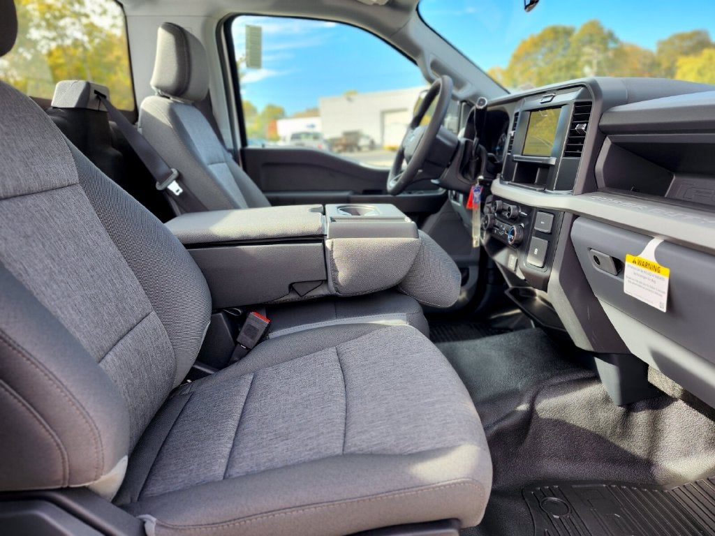 2027 Ford F-350SD XL