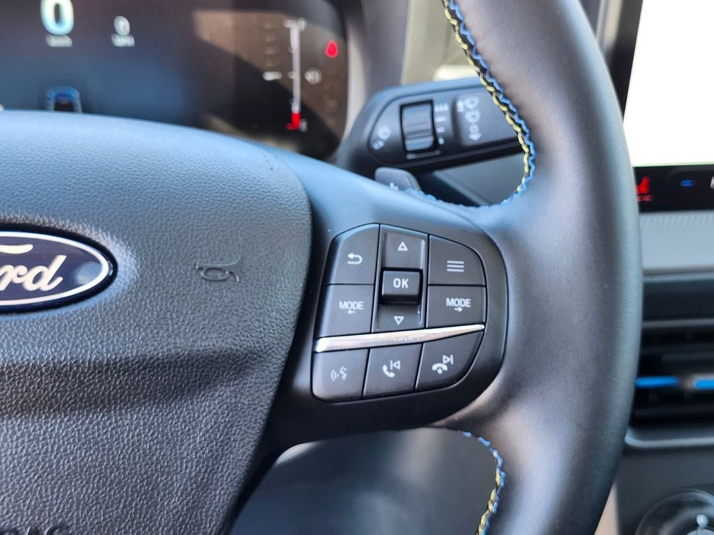 2026 Ford Maverick Lobo High