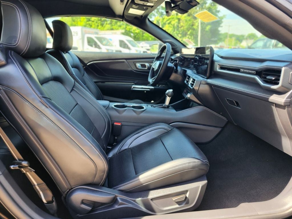 2025 Ford Mustang EcoBoost Premium