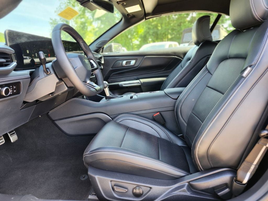 2025 Ford Mustang EcoBoost Premium