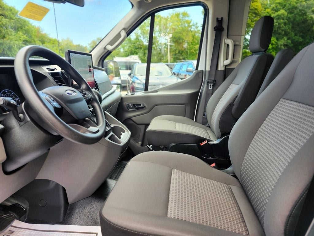 2025 Ford Transit-350 XLT 15 Passenger