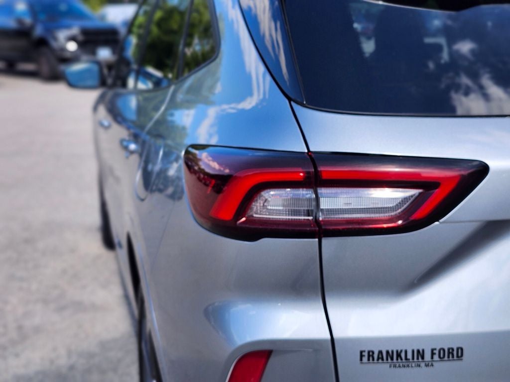 2023 Ford Escape Hybrid ST-Line Select
