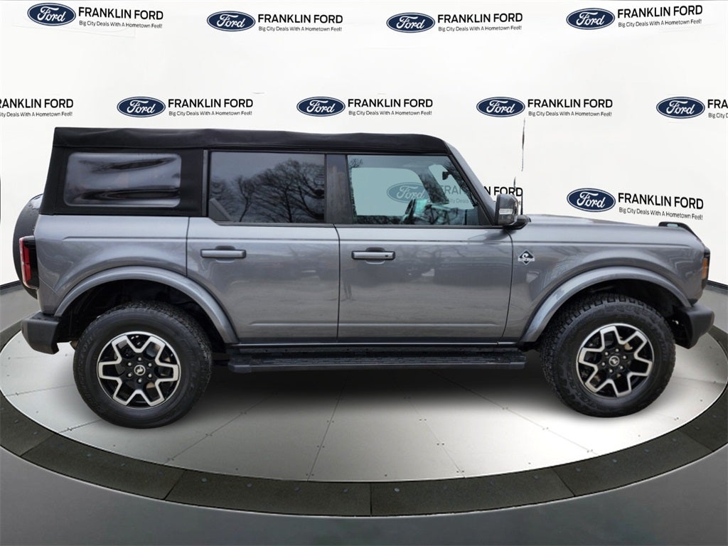 2022 Ford Bronco Outer Banks