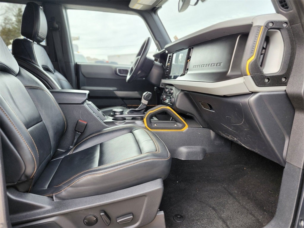 2023 Ford Bronco Base