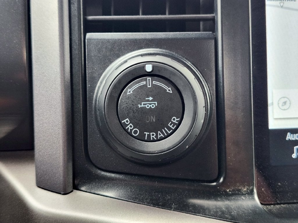 2024 Ford F-150 Lightning XLT