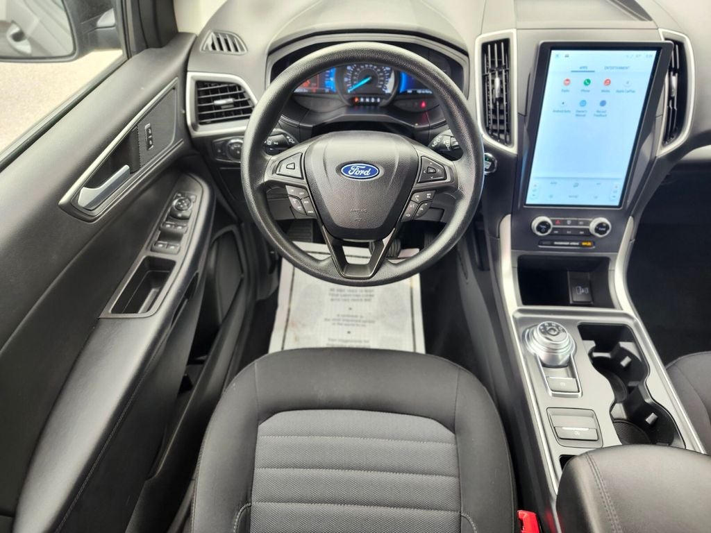 2022 Ford Edge SE
