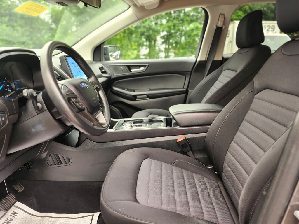 2022 Ford Edge SE