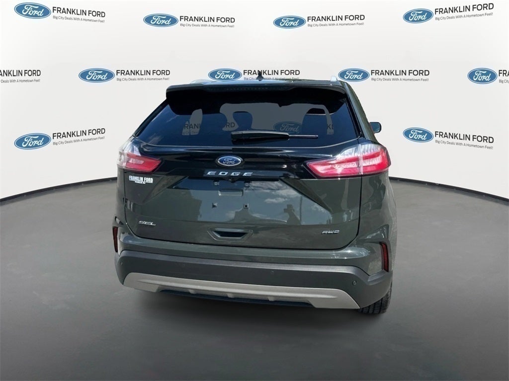 2022 Ford Edge SEL