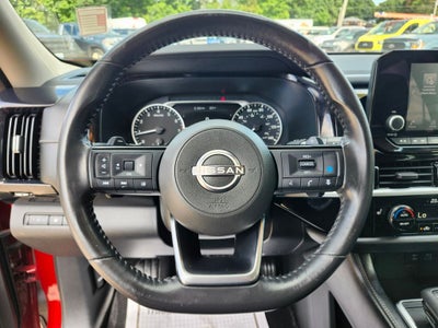 2022 Nissan Pathfinder SV