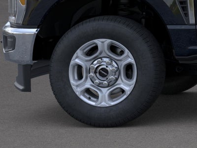 2026 Ford Super Duty F-350® XLT