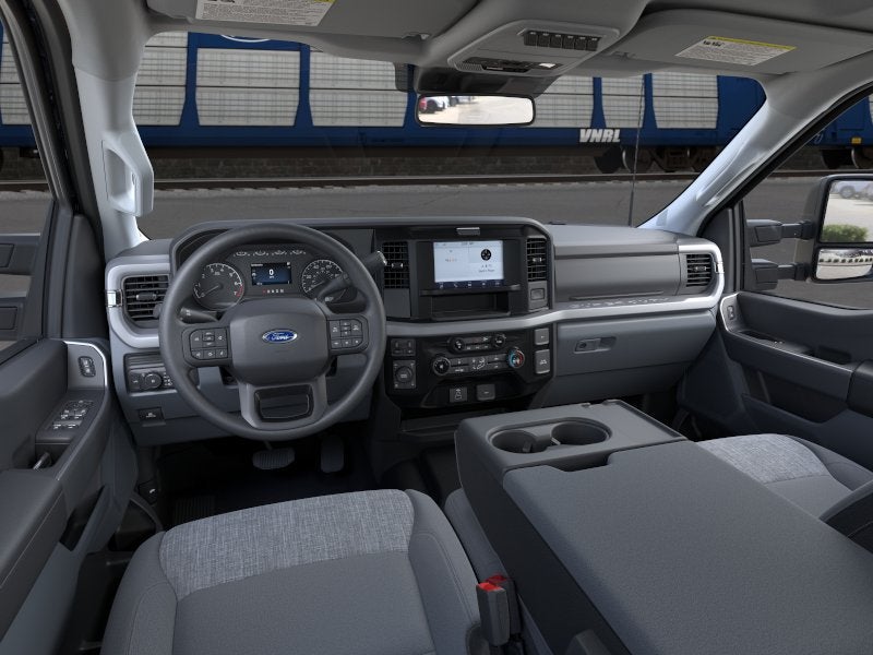 2026 Ford Super Duty F-350® XLT