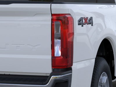 2026 Ford Super Duty F-350® XLT