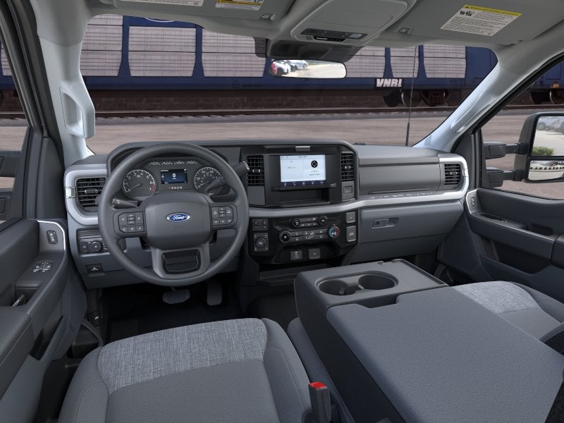 2026 Ford Super Duty F-350® XLT