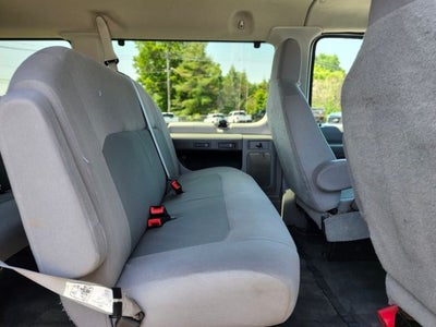 2012 Ford E-350SD XLT
