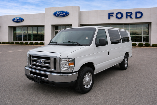 2012 Ford E-350SD XLT