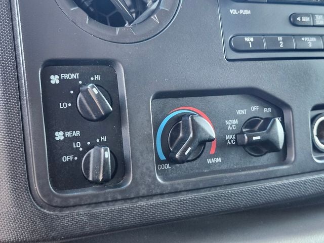2012 Ford E-350SD XLT