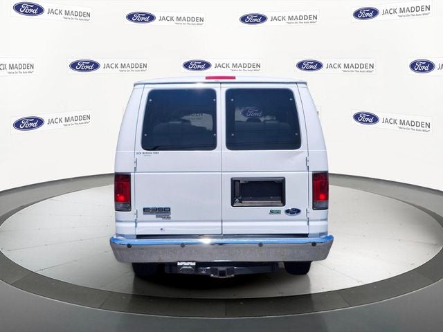 2012 Ford E-350SD XLT