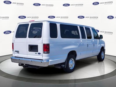 2012 Ford E-350SD XLT