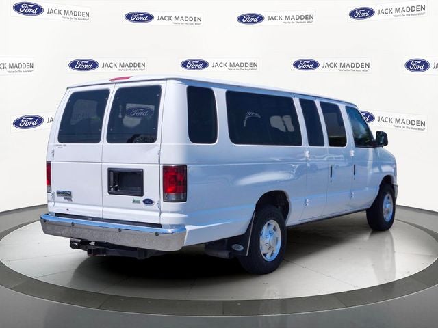 2012 Ford E-350SD XLT
