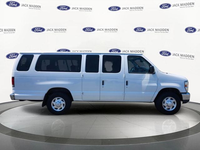 2012 Ford E-350SD XLT