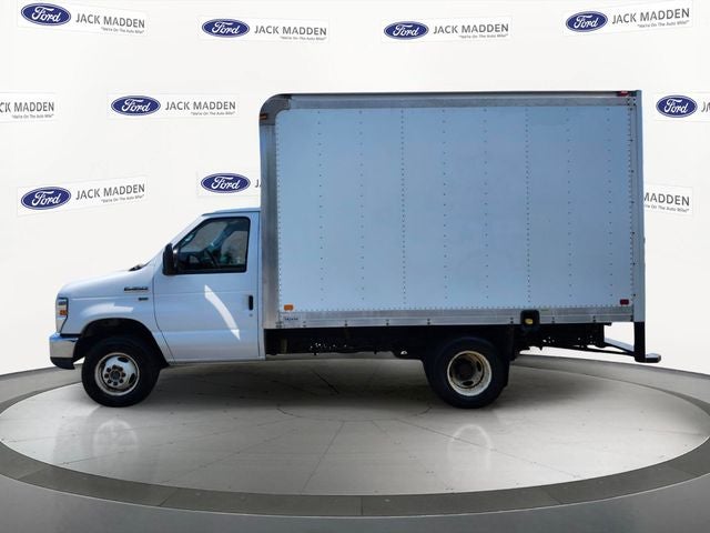 2015 Ford E-350SD Base Cutaway