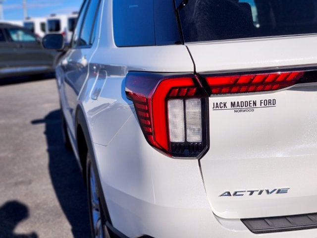 2025 Ford Explorer Active