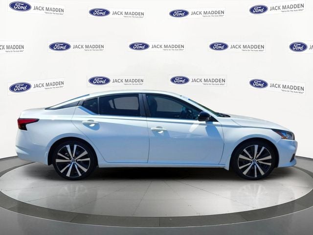 2021 Nissan Altima 2.0 SR