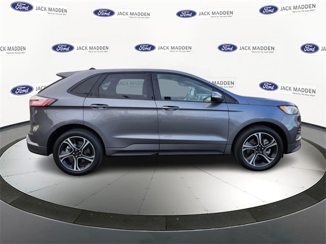 2022 Ford Edge ST