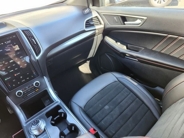 2022 Ford Edge ST Line