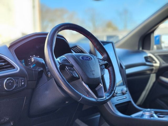 2022 Ford Edge ST Line