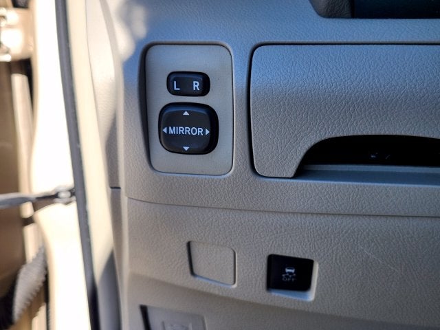 2010 Toyota Camry LE
